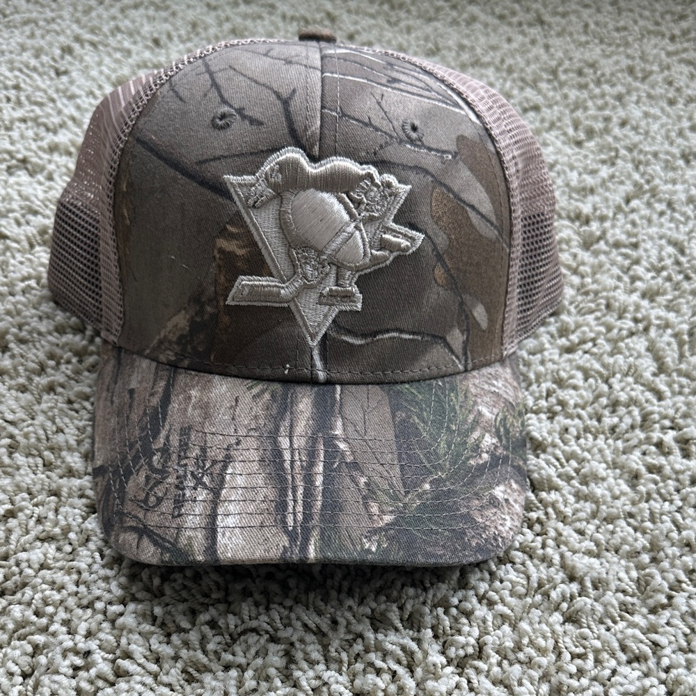 NHL Camouflage Trucker Hat with Embroidered Logo - Brown/Tan